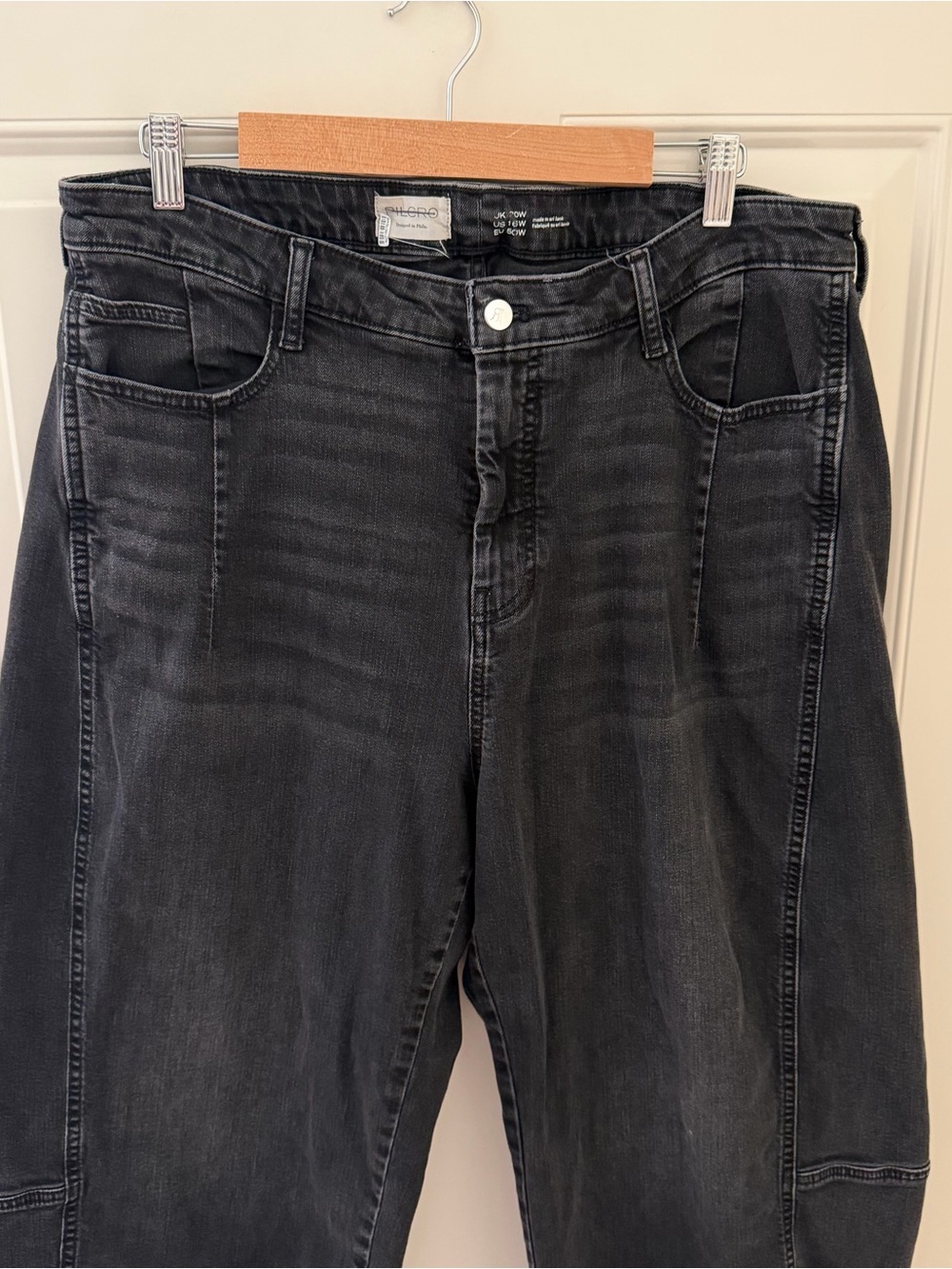 The Kenna Mid-Rise Heritage Barrel Jeans by Pilcro: Denim-Knit Edition Size 16 - Picture 5 of 11